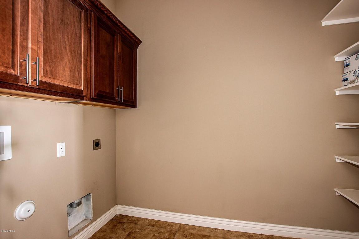 4628 W GREENWAY Road, Glendale, AZ 85306