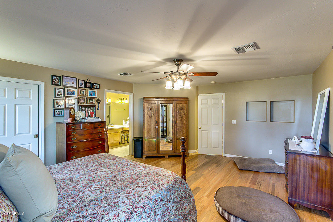 6081 W ROSE GARDEN Lane, Glendale, AZ 85308