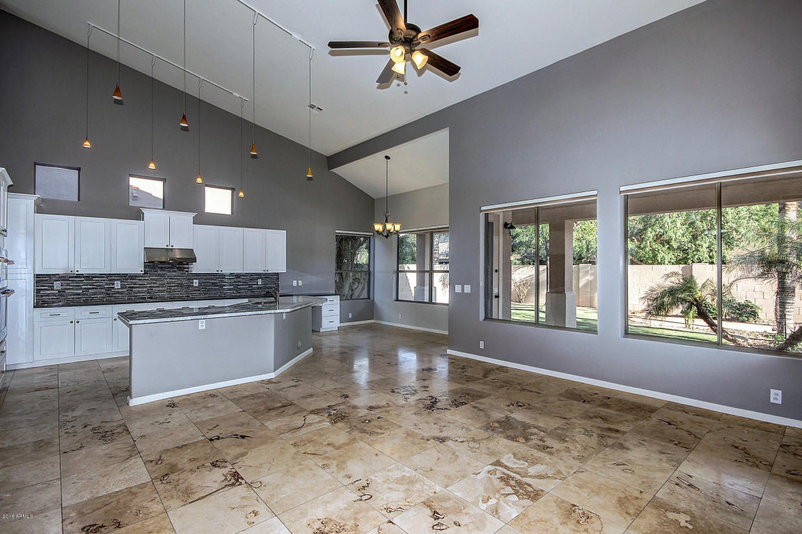 6213 W Kimberly Way, Glendale, AZ 85308