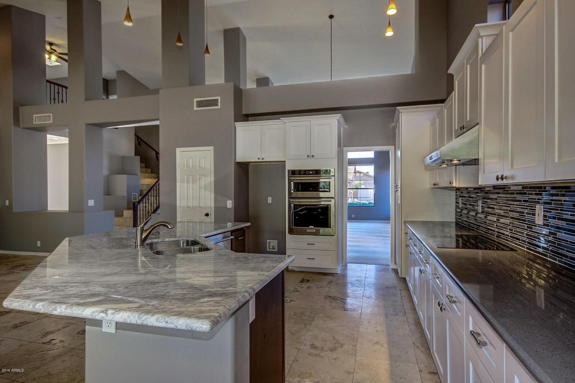 6213 W Kimberly Way, Glendale, AZ 85308