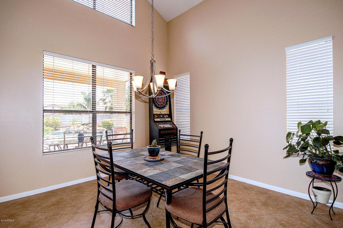5333 W WEST WIND Drive, Glendale, AZ 85310