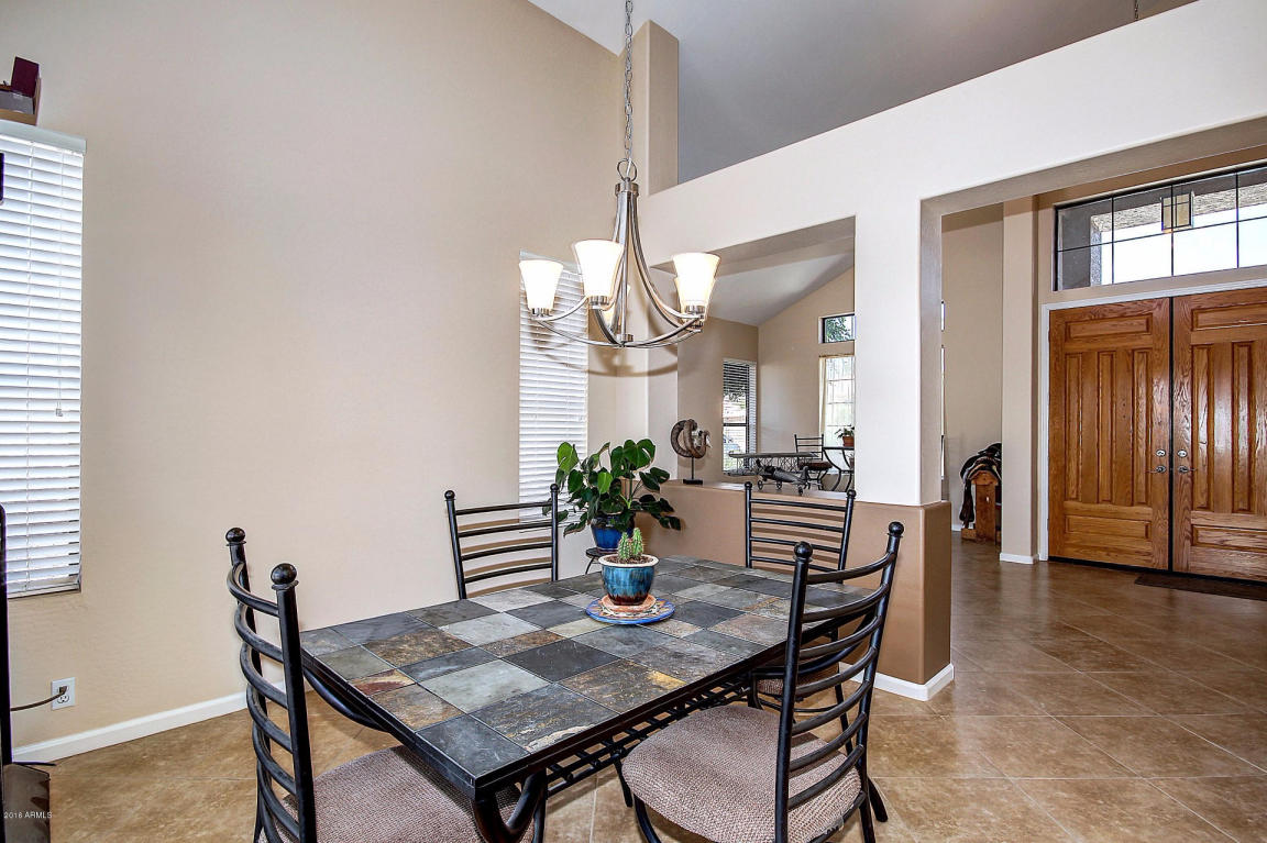 5333 W WEST WIND Drive, Glendale, AZ 85310