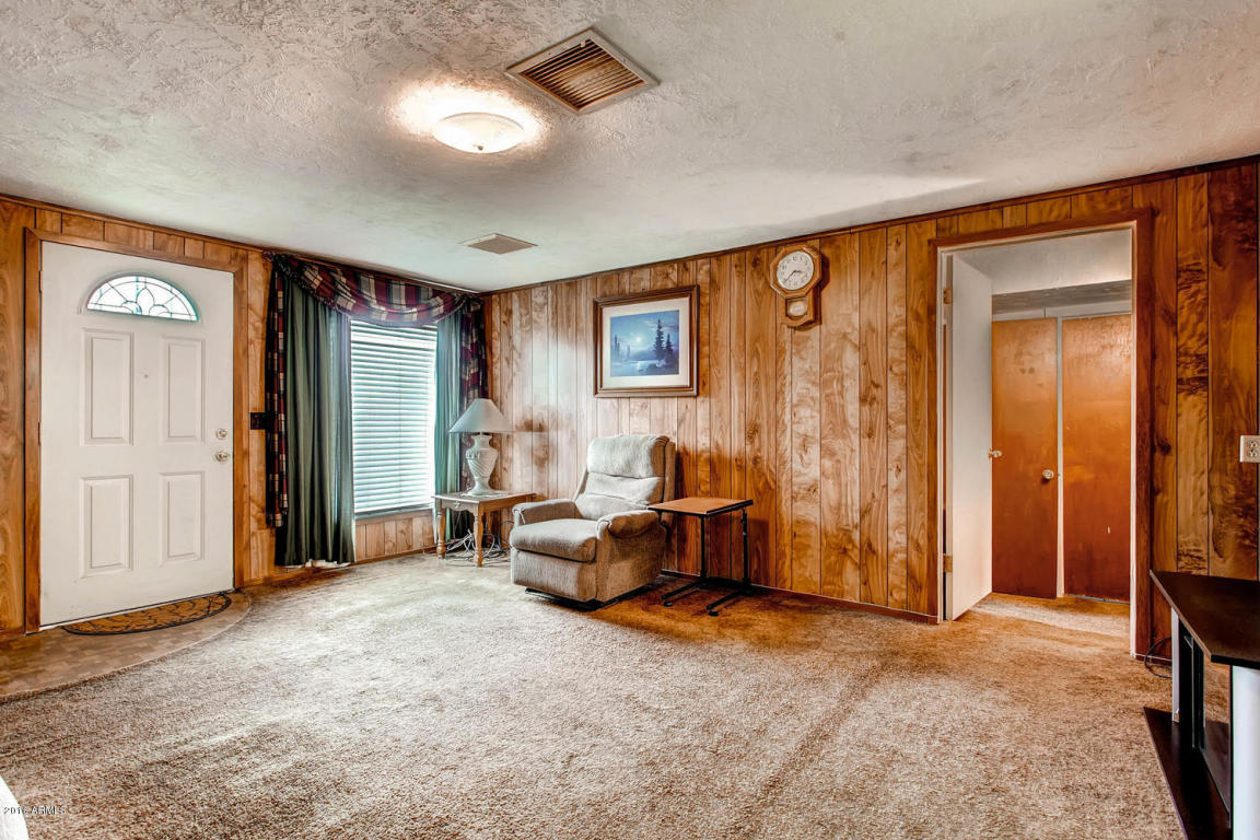 221 E PACIFIC Drive, Avondale, AZ 85323