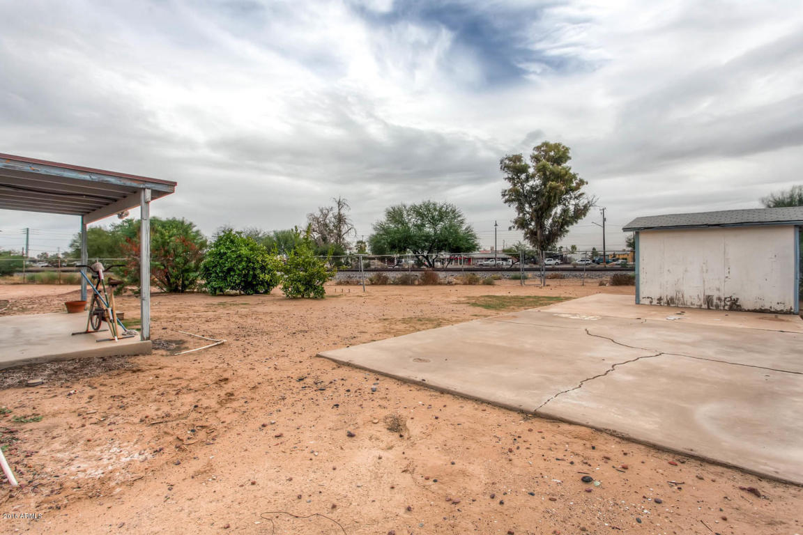 221 E PACIFIC Drive, Avondale, AZ 85323