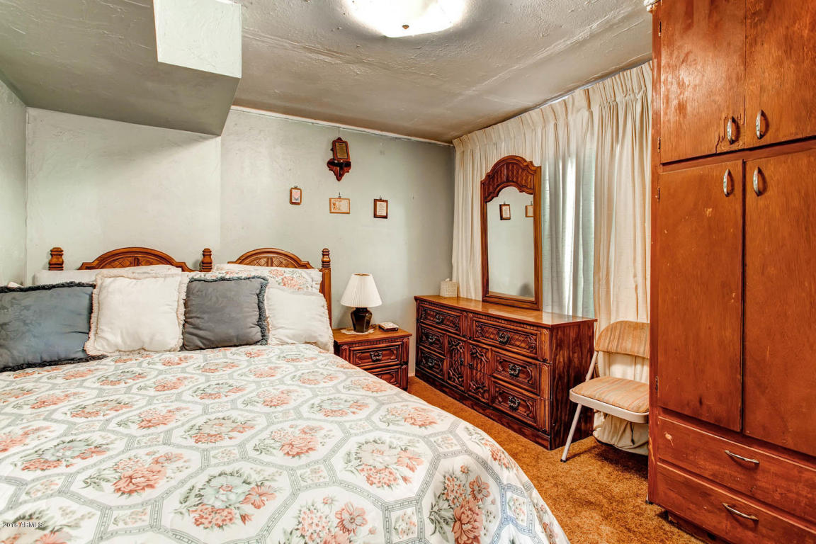 221 E PACIFIC Drive, Avondale, AZ 85323
