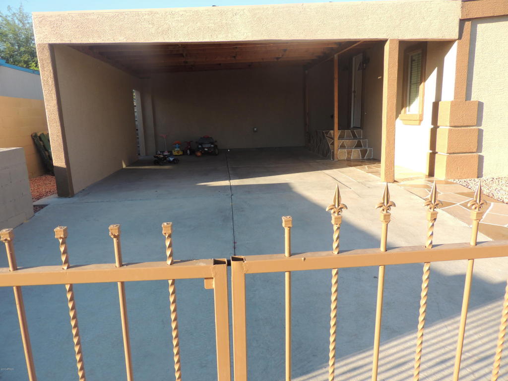 104 W DEL RIO Lane, Avondale, AZ 85323