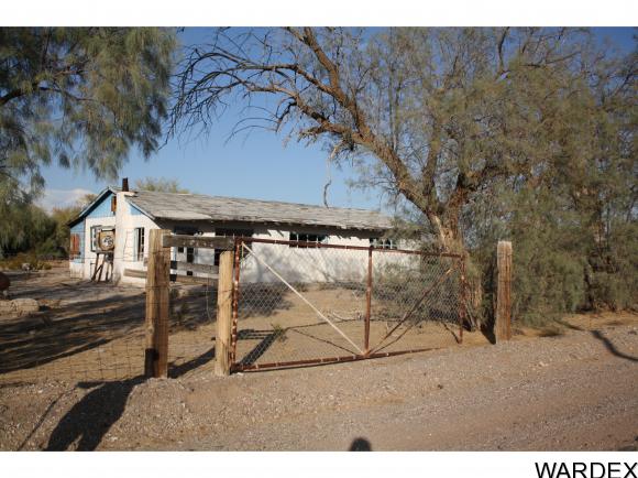 27245 La Posa Rd., Bouse, AZ 85325