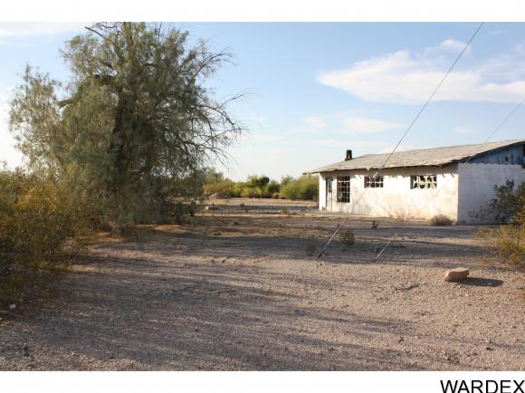 27245 La Posa Rd., Bouse, AZ 85325