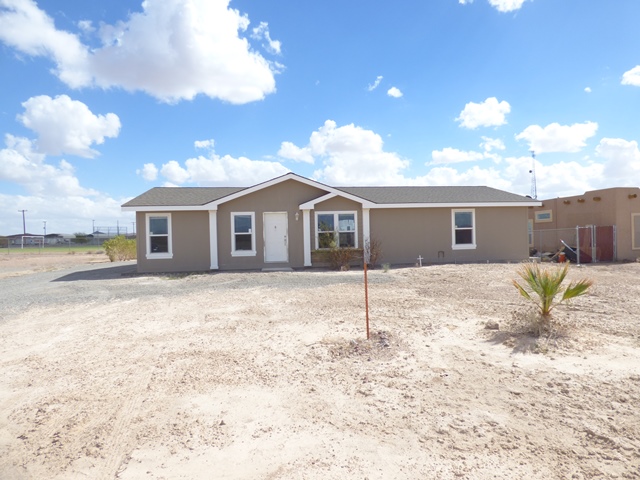 29035 Easy StBouse, AZ, 85325La Paz County