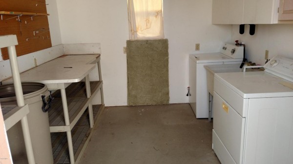 21325 W Outlaw Dr, Congress, AZ 85332