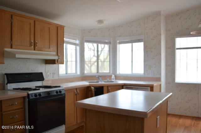 30516 S Wandering Way, Congress, AZ 85332