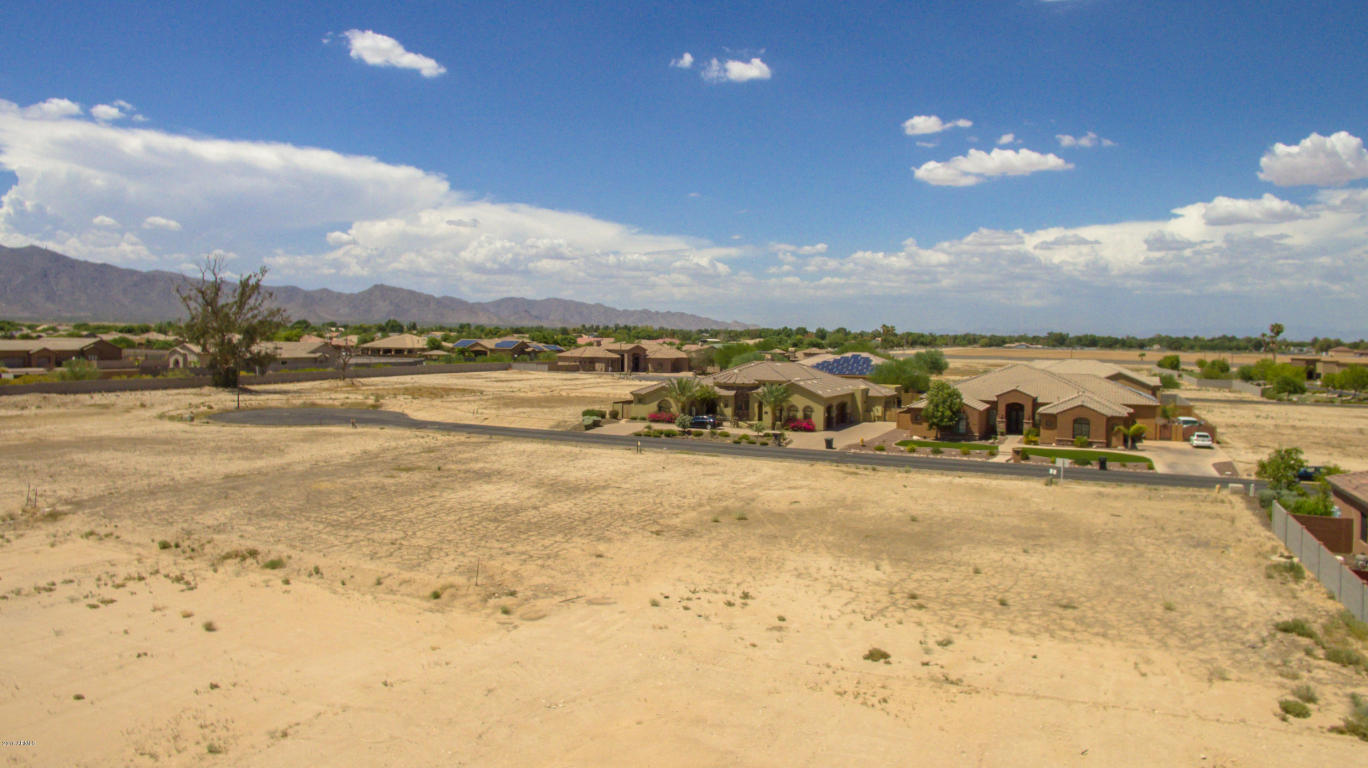 18214 W SAN MIGUEL Court, Litchfield Park, AZ 85340