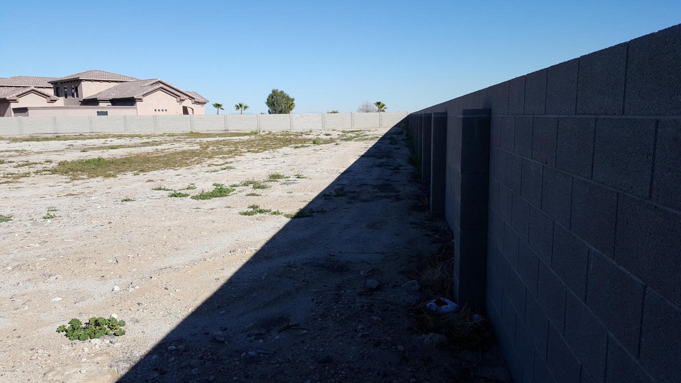 17927 W MEDLOCK Drive, Litchfield Park, AZ 85340