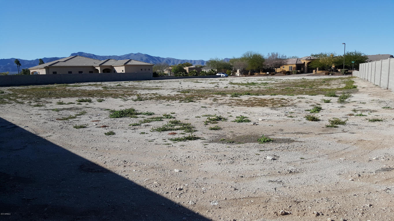 17927 W MEDLOCK Drive, Litchfield Park, AZ 85340