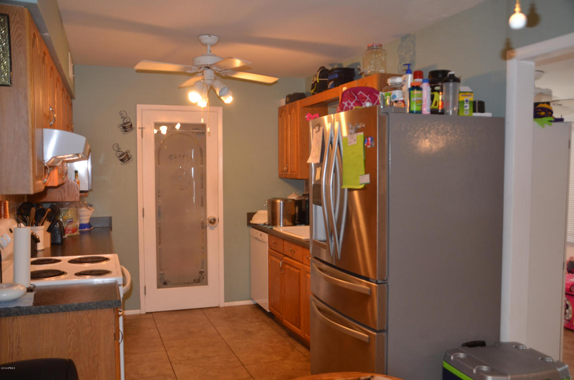 232 PERETZ Circle, Morristown, AZ 85342