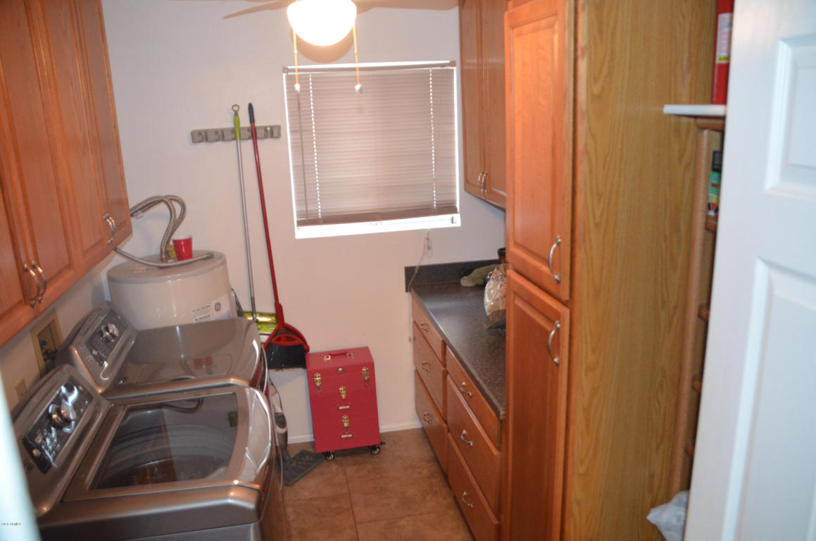 232 PERETZ Circle, Morristown, AZ 85342