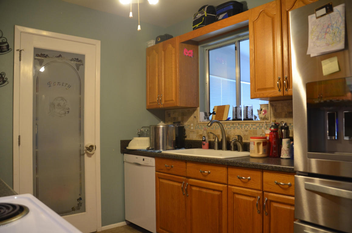 232 PERETZ Circle, Morristown, AZ 85342