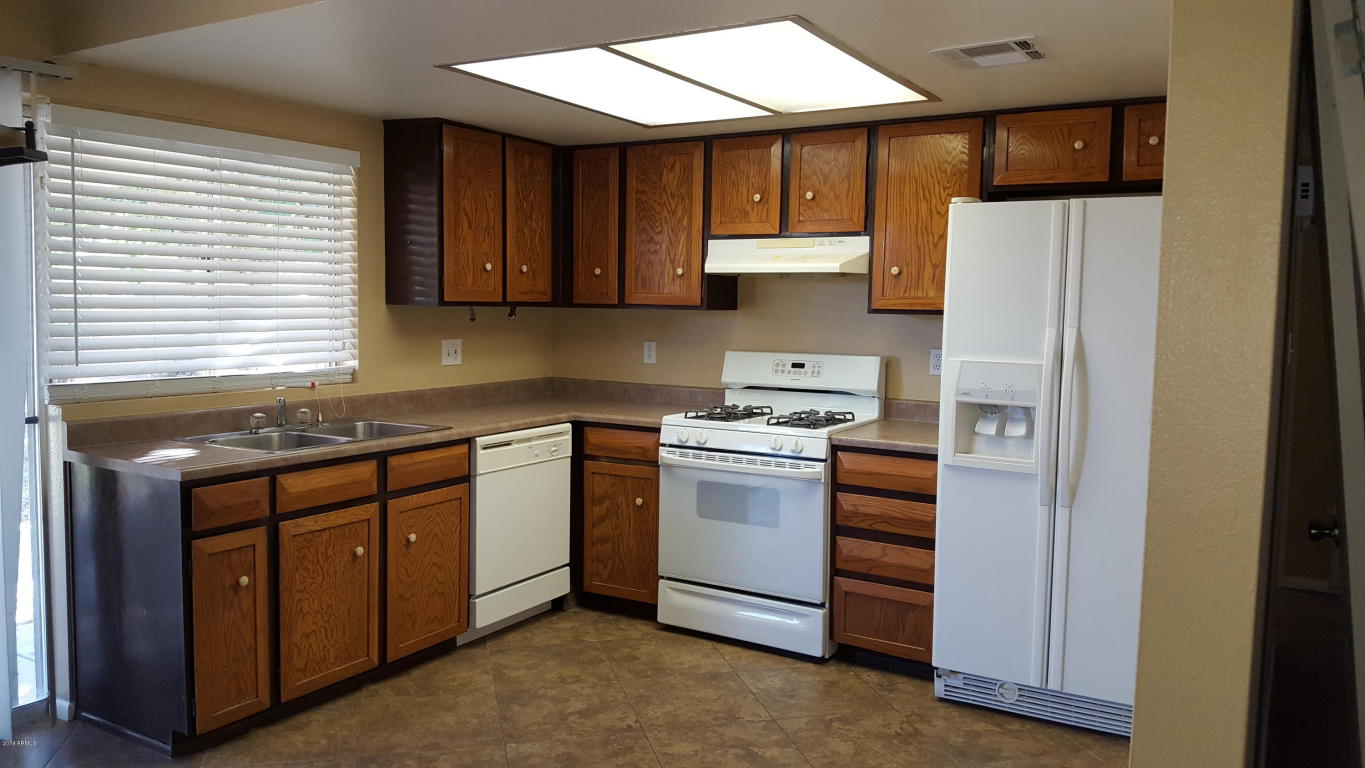 7491 W SHANGRI LA Road, Peoria, AZ 85345