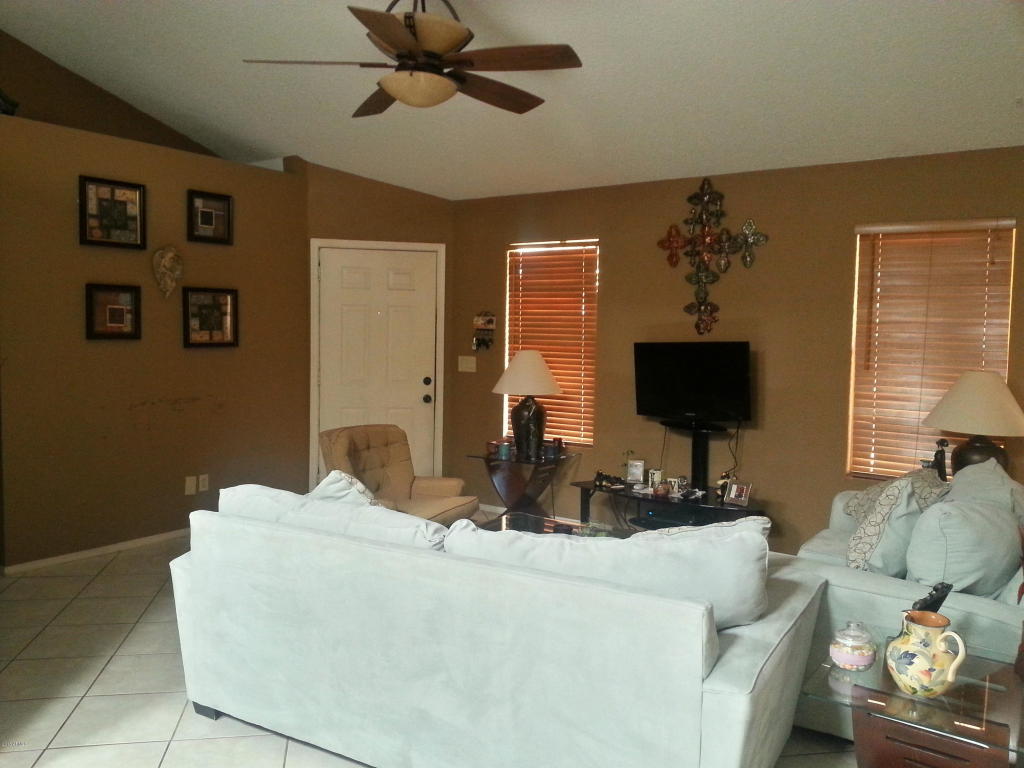 11009 N 81ST Drive, Peoria, AZ 85345