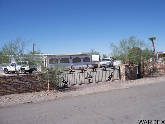 760 Lollipop Ln, Quartzsite, AZ 85346