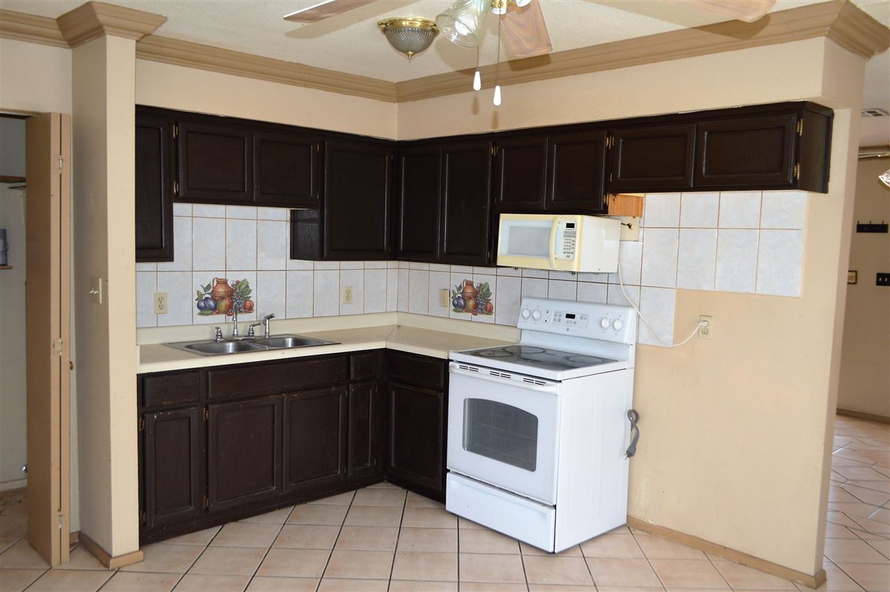 858 TERESITAS AVE, San Luis, AZ 85349