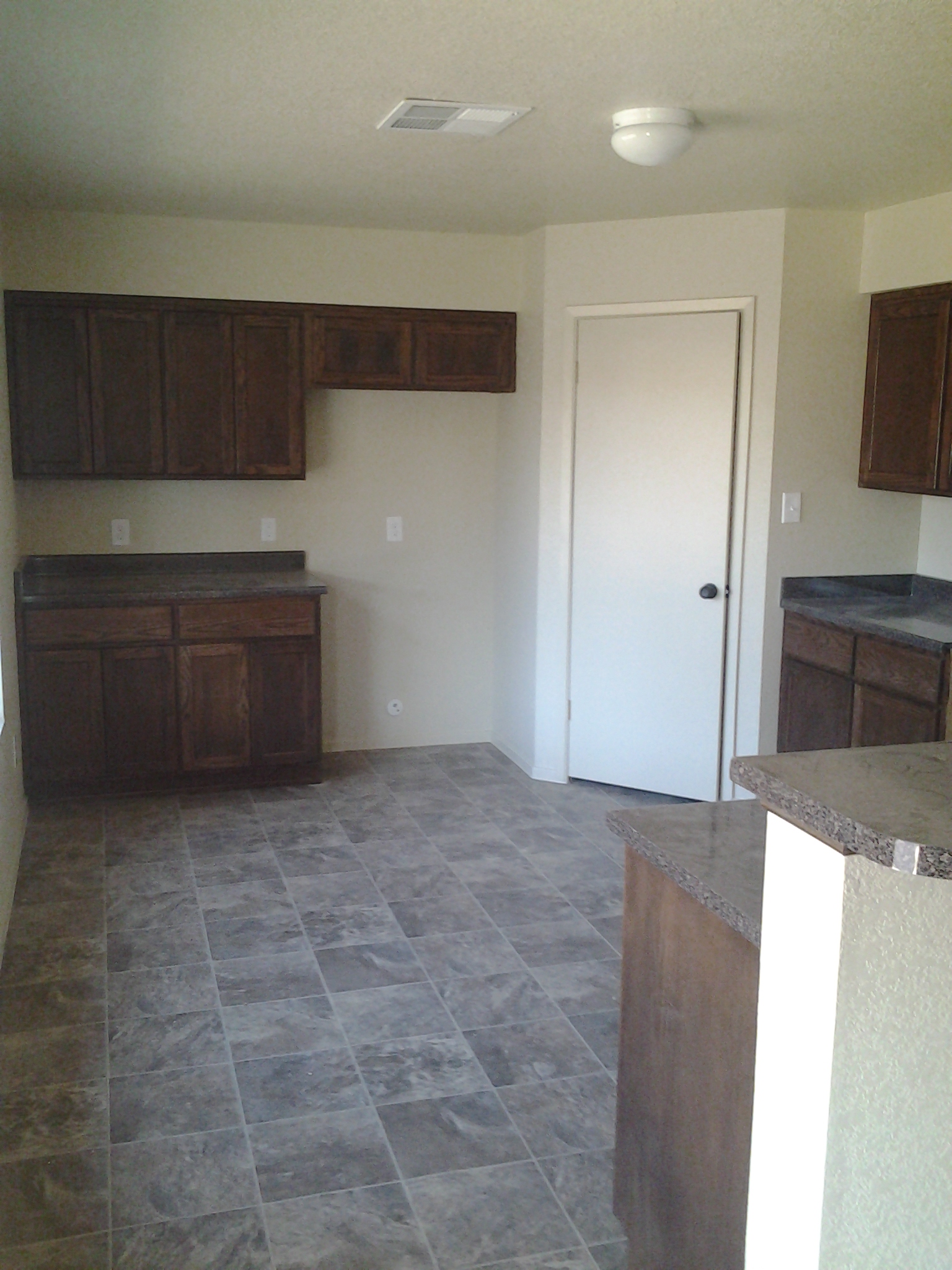 1472 S FEDERAL CT, Somerton, AZ 85350