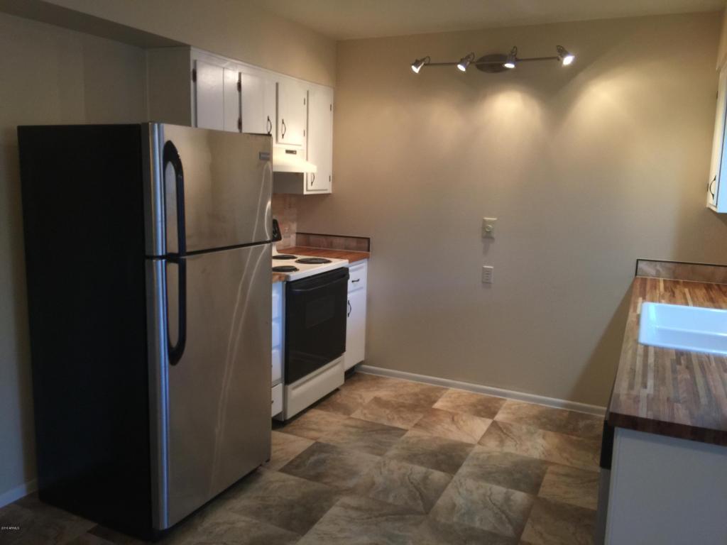 10890 W SANTA FE Drive, Sun City, AZ 85351