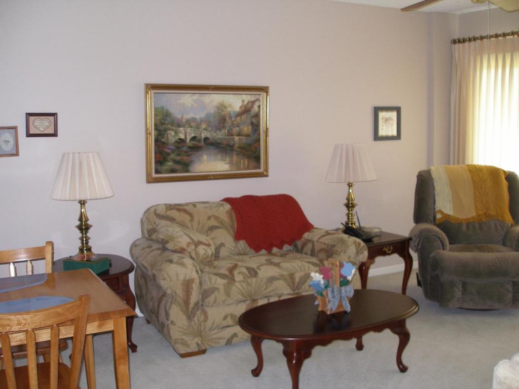 10330 W Thunderbird Boulevard, Sun City, AZ 85351