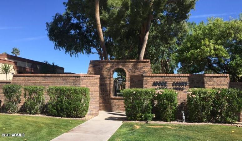 10010 W Royal Oak Road, Sun City, AZ 85351