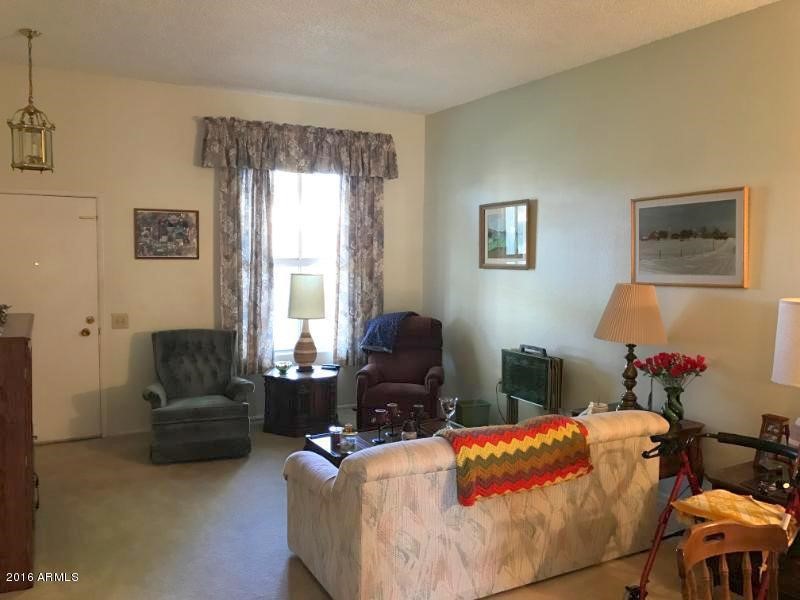 10010 W Royal Oak Road, Sun City, AZ 85351