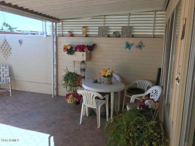 10010 W Royal Oak Road, Sun City, AZ 85351