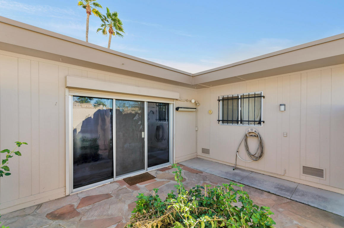 16802 N 102ND Avenue, Sun City, AZ 85351