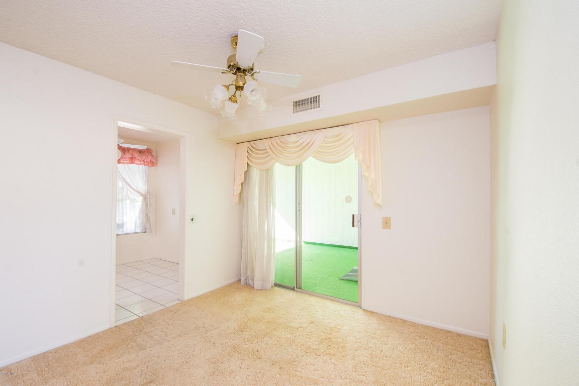 10727 W Thunderbird Boulevard, Sun City, AZ 85351