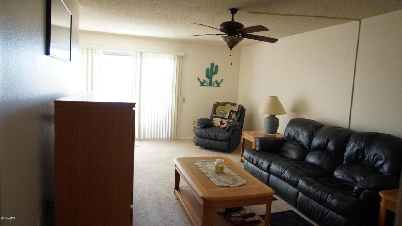 9820 W REDWOOD Drive, Sun City, AZ 85351