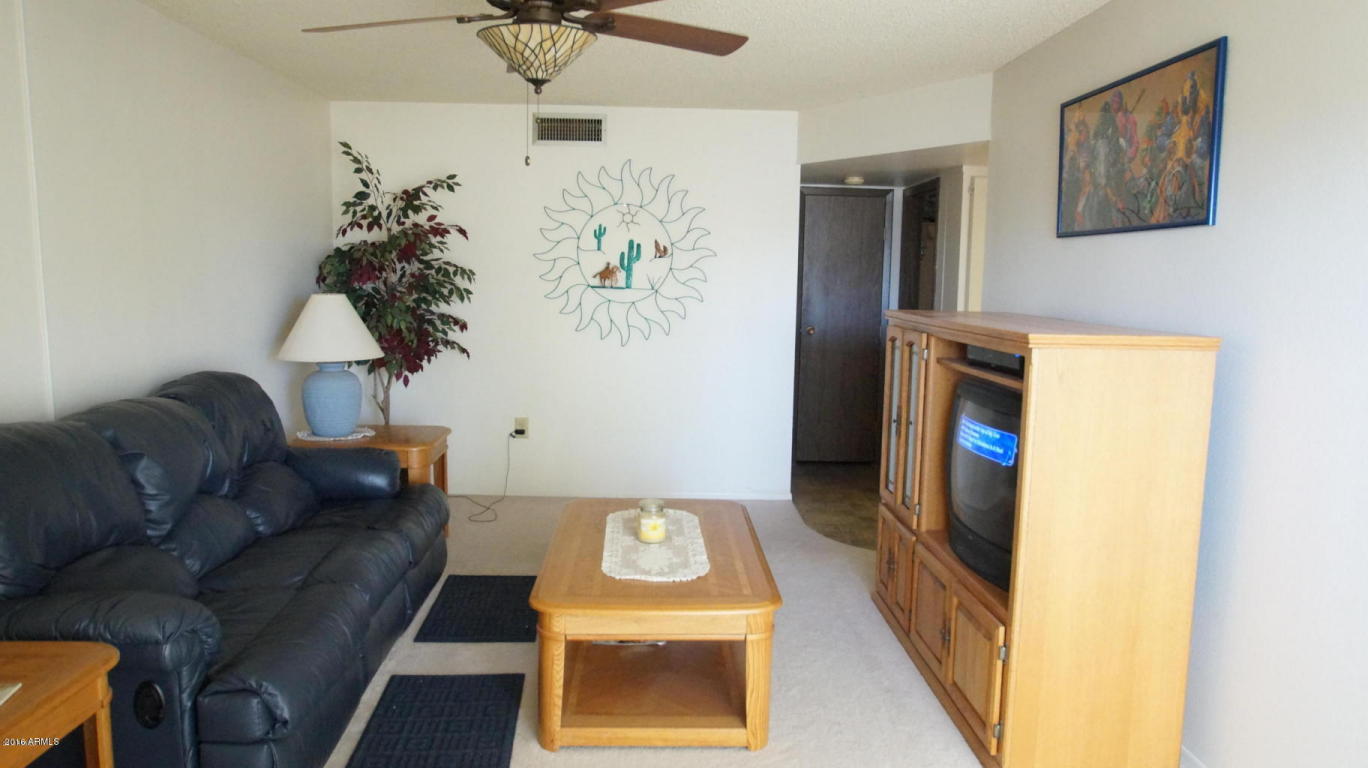 9820 W REDWOOD Drive, Sun City, AZ 85351