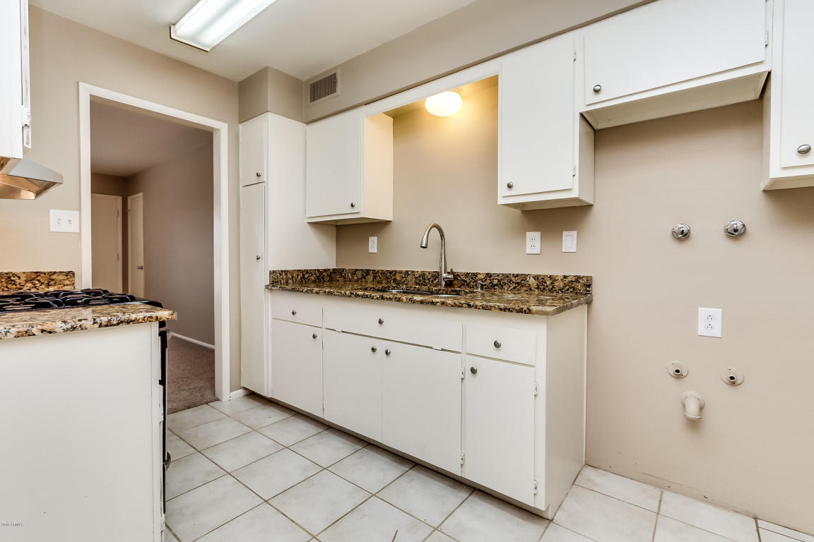 10865 W CHERRY HILLS Drive, Sun City, AZ 85351