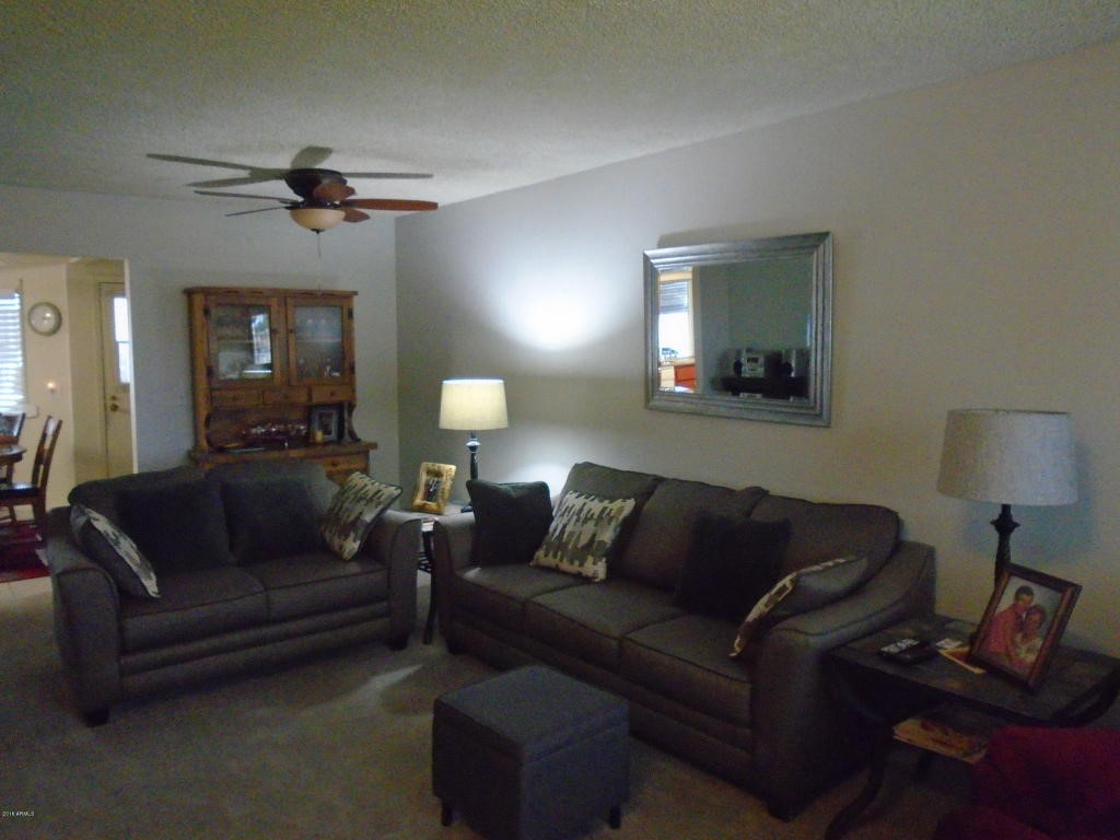 10851 W Thunderbird Boulevard, Sun City, AZ 85351