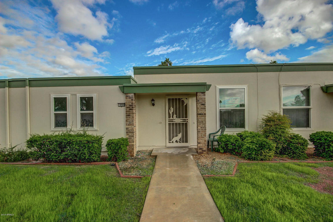 9946 W LANCASTER Drive, Sun City, AZ 85351