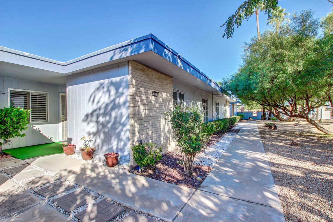 10027 W HUTTON Drive, Sun City, AZ 85351
