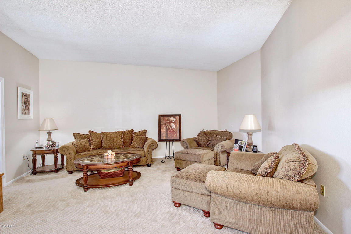 10027 W HUTTON Drive, Sun City, AZ 85351