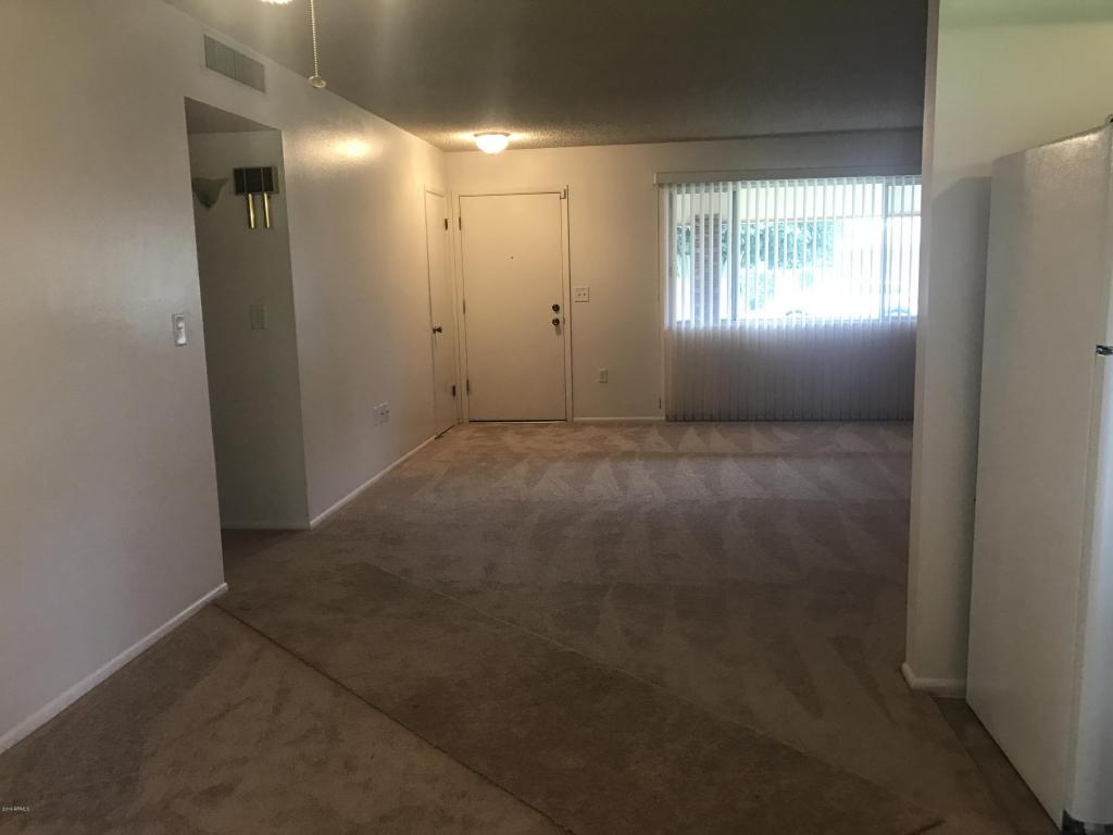 10429 W ROUNDELAY Circle, Sun City, AZ 85351