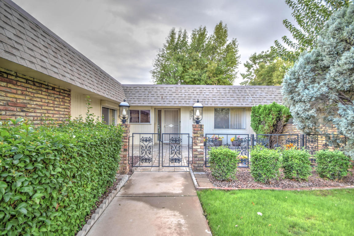 9807 W SANDSTONE Drive, Sun City, AZ 85351