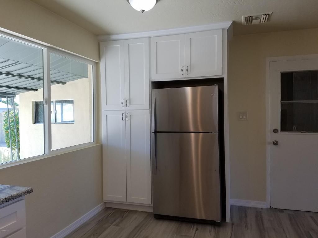 10643 W AUGUSTA Drive, Sun City, AZ 85351