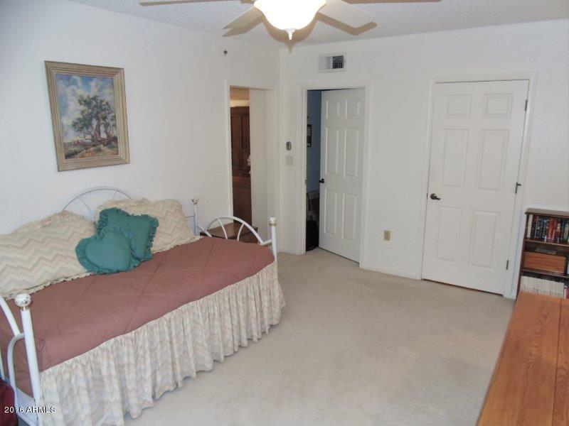 10330 W THUNDERBIRD Boulevard, Sun City, AZ 85351