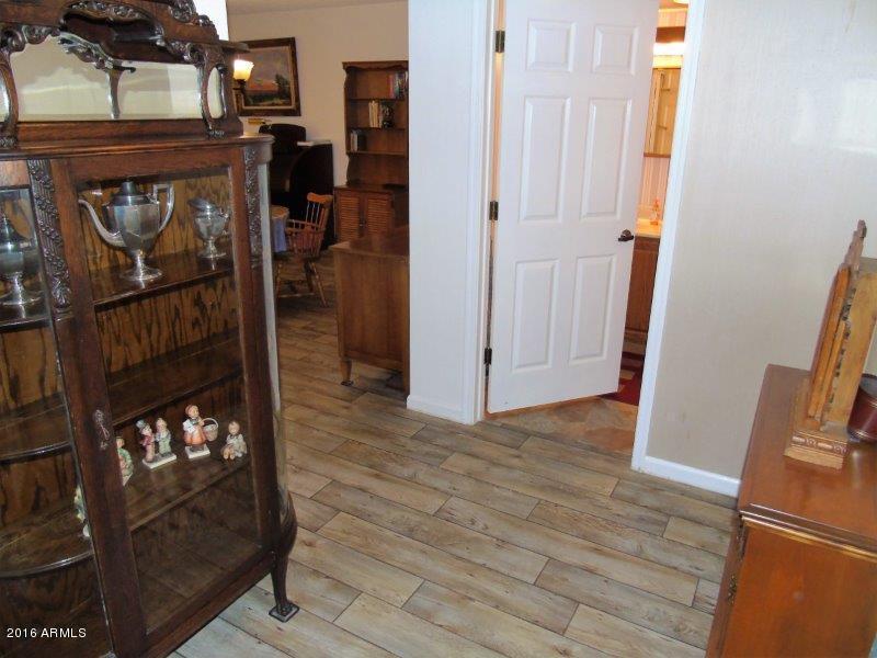 10330 W THUNDERBIRD Boulevard, Sun City, AZ 85351