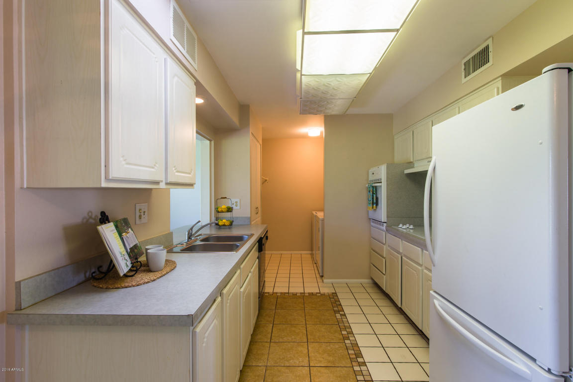 10321 W DESERT FOREST Circle, Sun City, AZ 85351