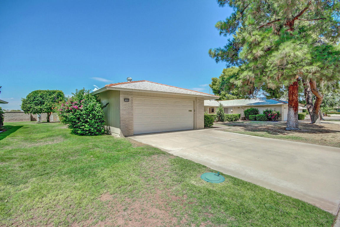 15666 N LAKEFOREST Drive, Sun City, AZ 85351