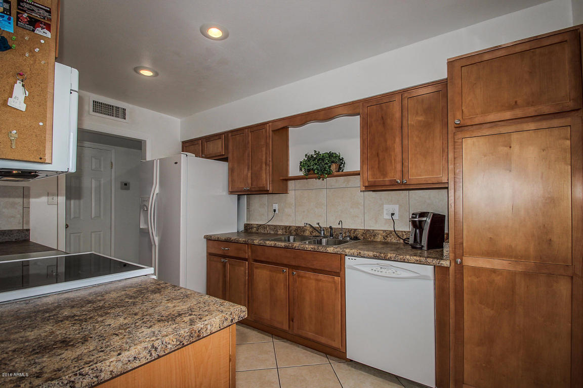 10733 W CHERRY HILLS Drive, Sun City, AZ 85351