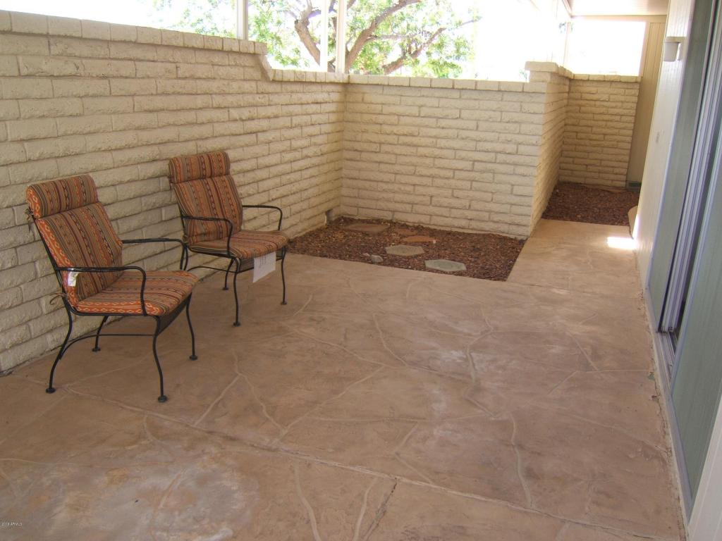 9706 W TEAKWOOD Drive, Sun City, AZ 85351