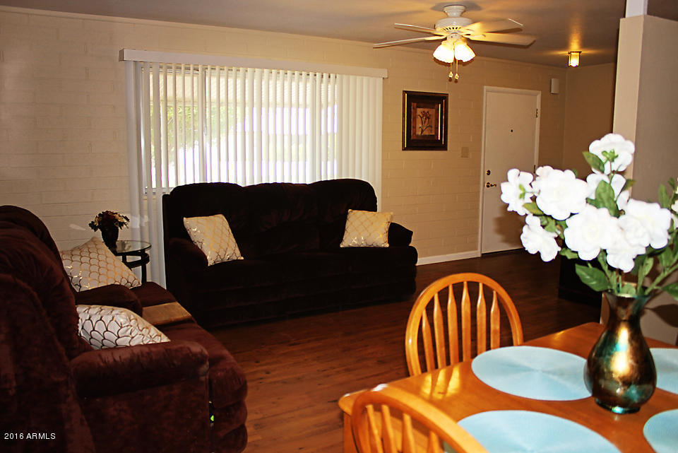 11825 N 105th Avenue, Sun City, AZ 85351